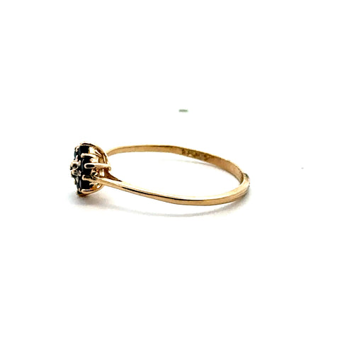 Sapphire Cluster Ring in 10kt Yellow Gold